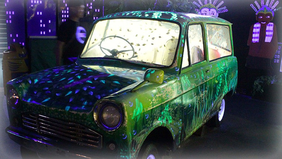 akuarium unik mobil seaworld ancol