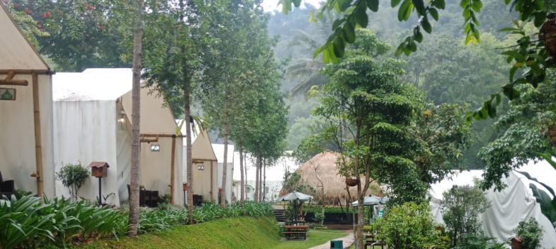 Maribaya Glamping Tent