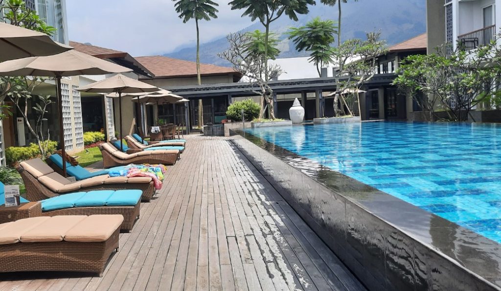 Fasilitas Hotel Santika Garut