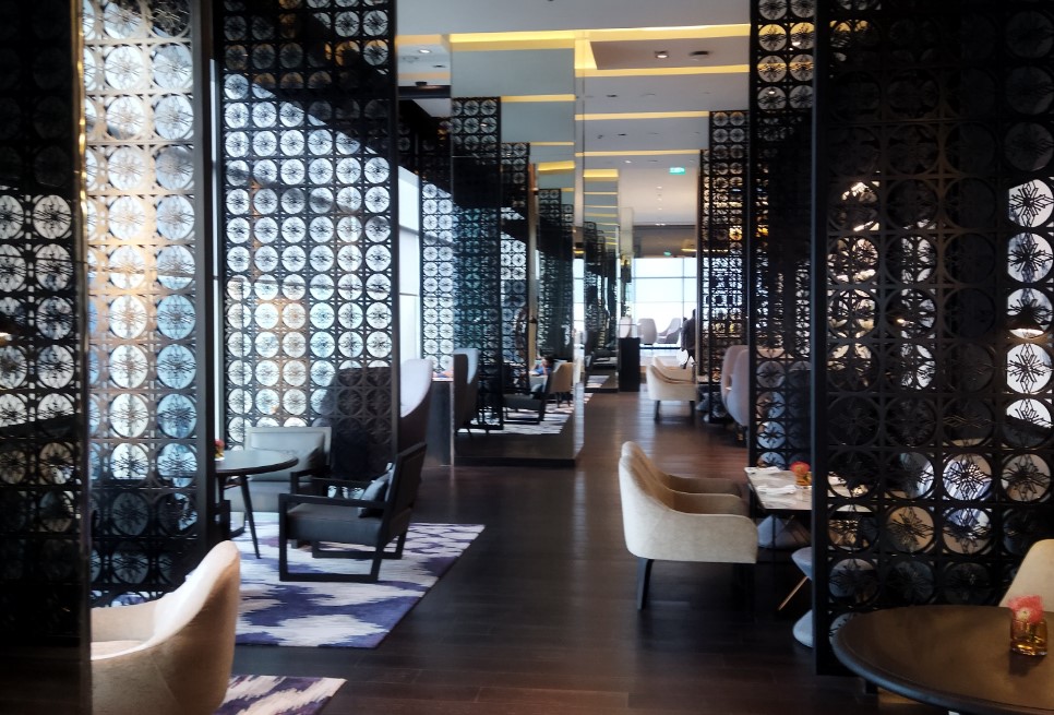 Cafe and Bar Park Hyatt Jakarta
